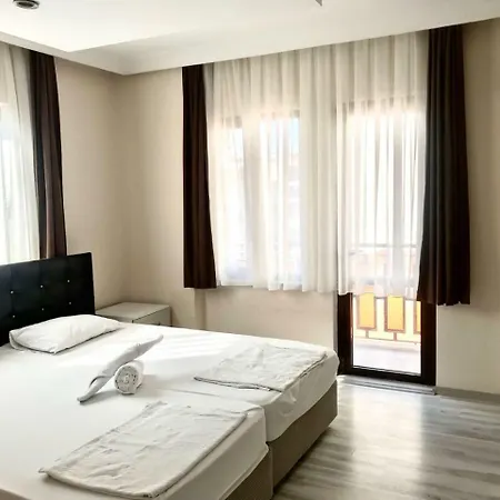 Отель Fulica 2*