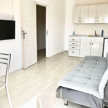 Fulica Отель Кушадасы