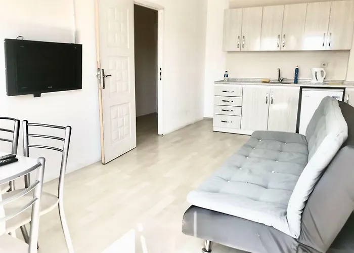 Fulica Отель Кушадасы